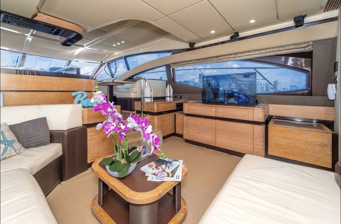 2018 Azimut Flybridge 10