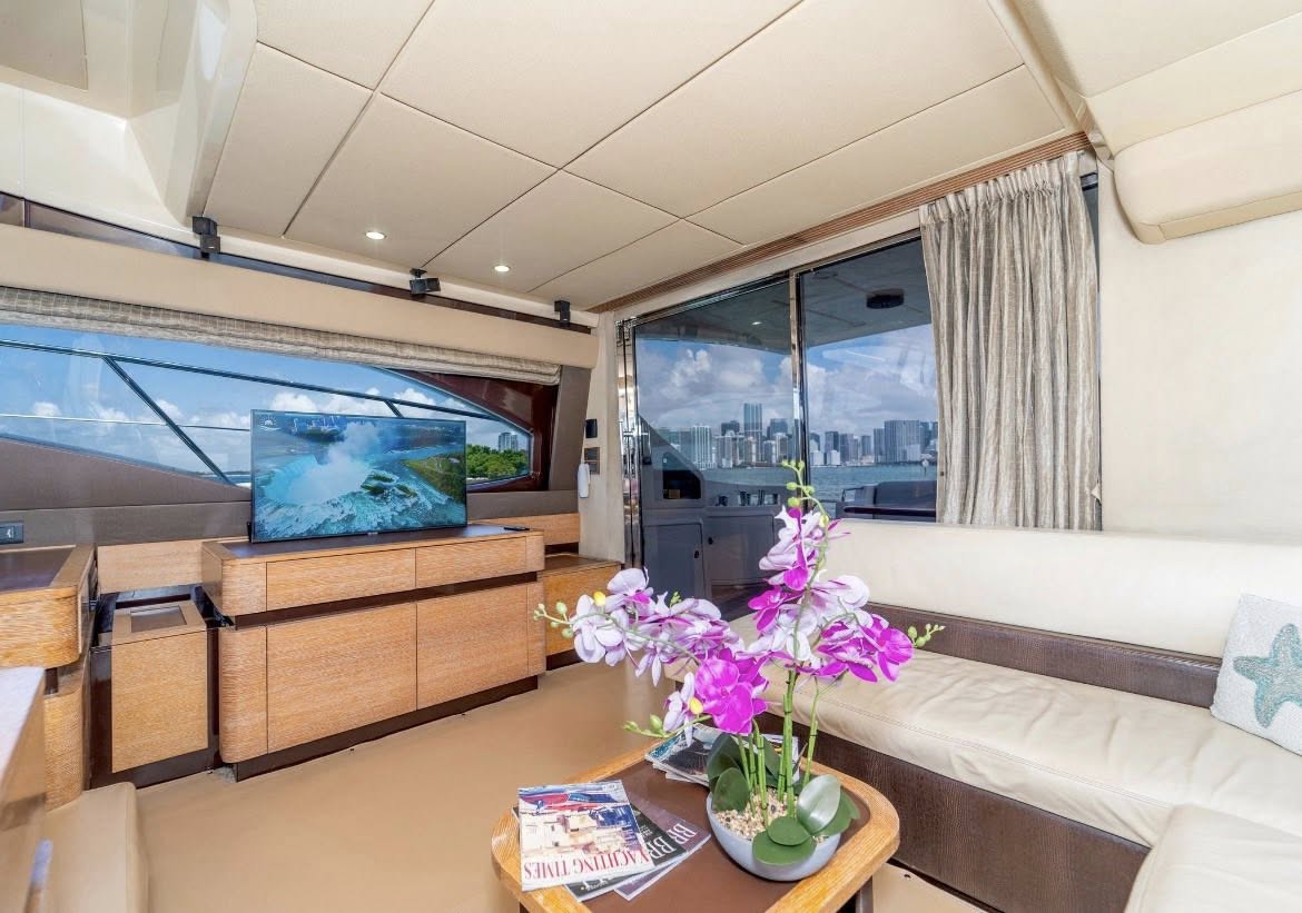 2018 Azimut Flybridge 11