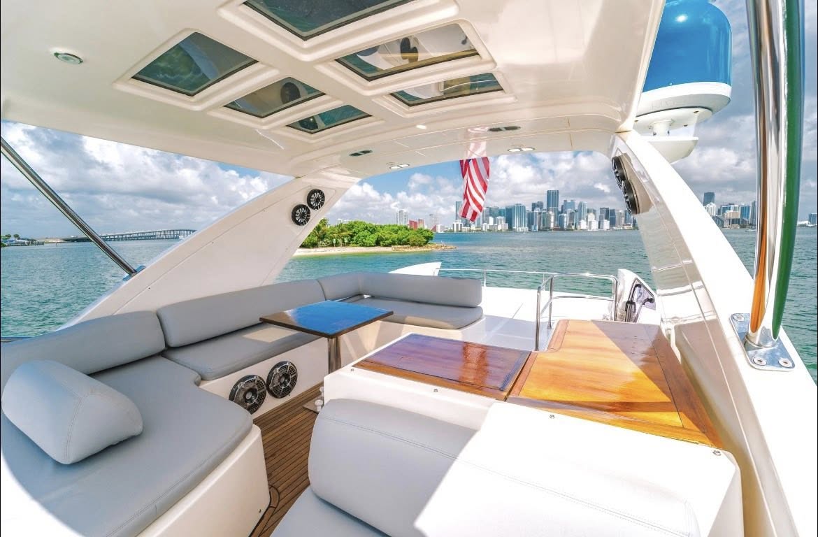 2018 Azimut Flybridge 6