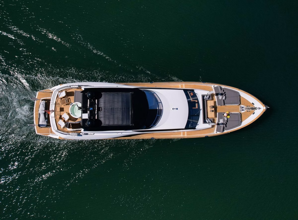 2015 Sunseeker 28M 11