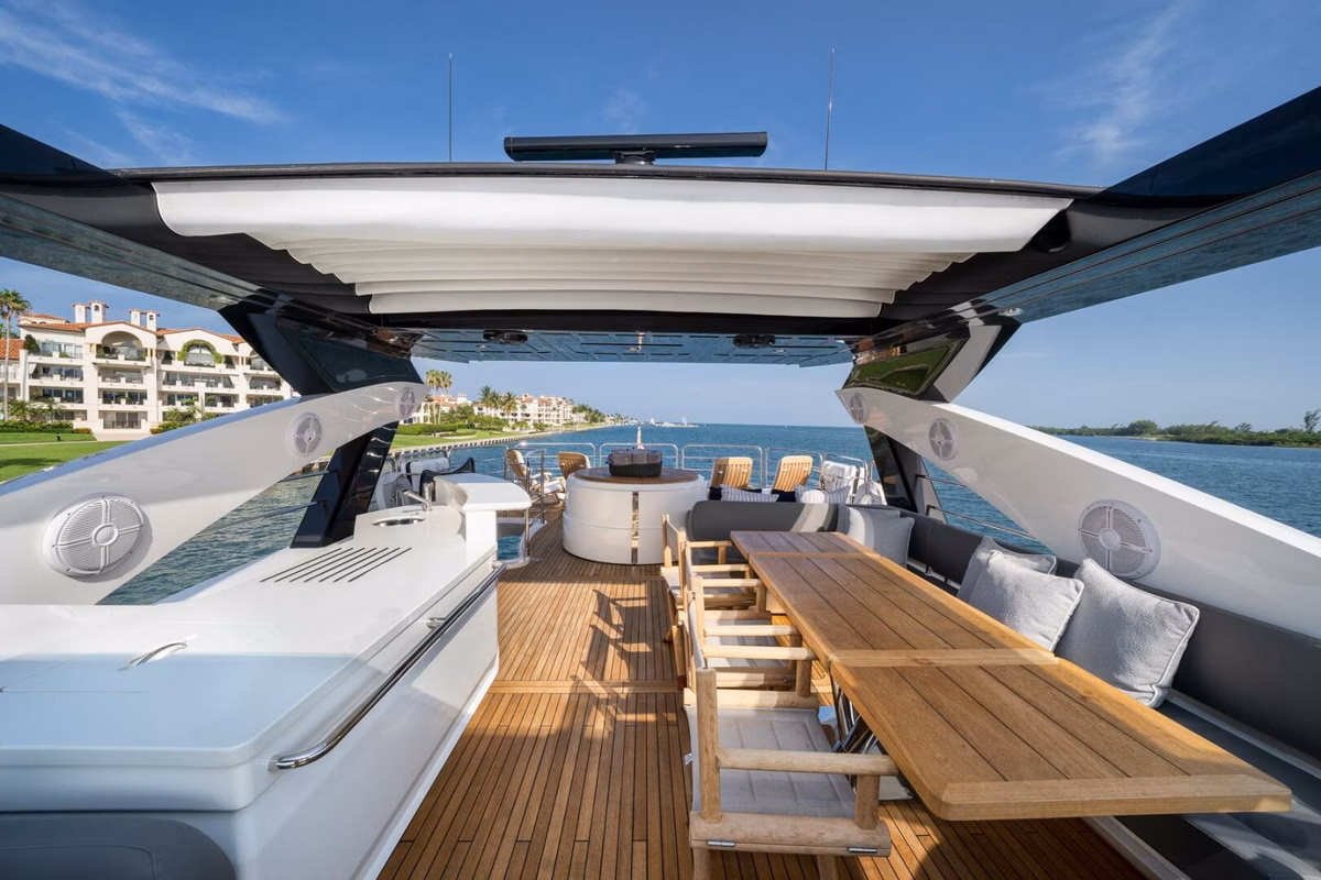 2015 Sunseeker 28M 27