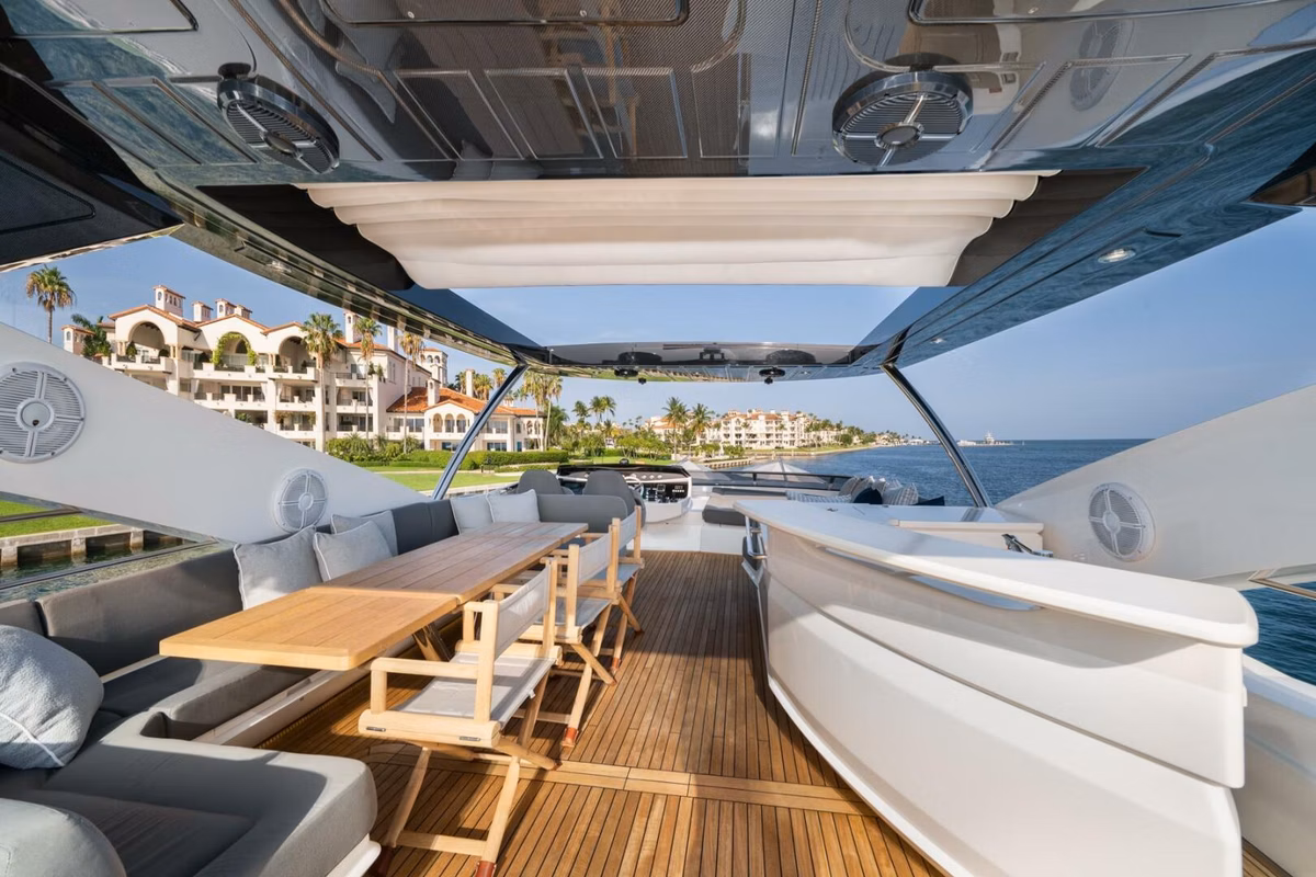 2015 Sunseeker 28M 29