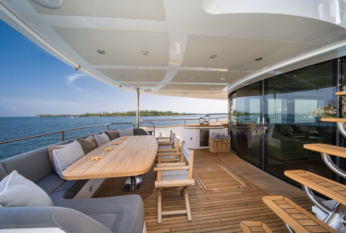2015 Sunseeker 28M 35
