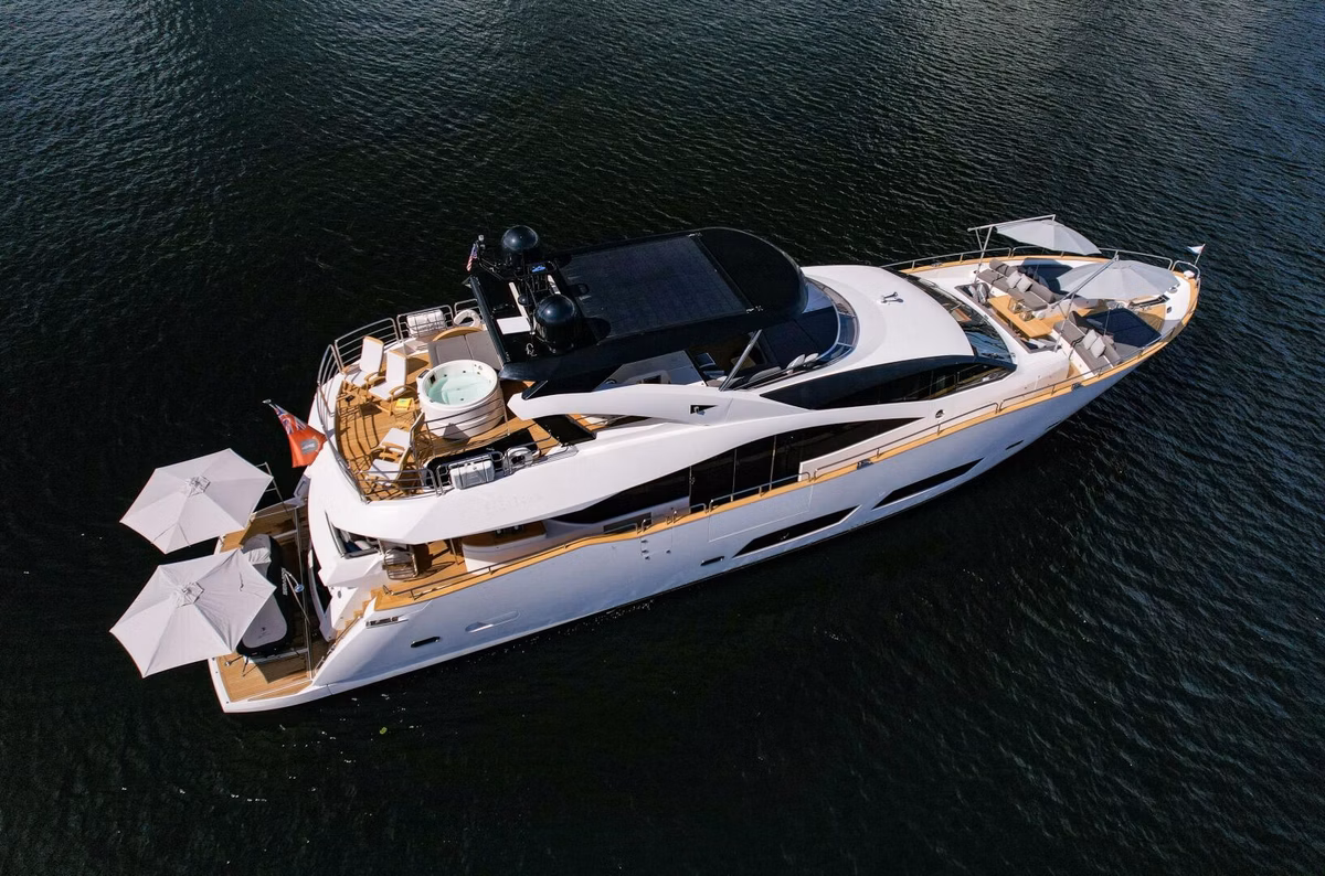 2015 Sunseeker 28M 7