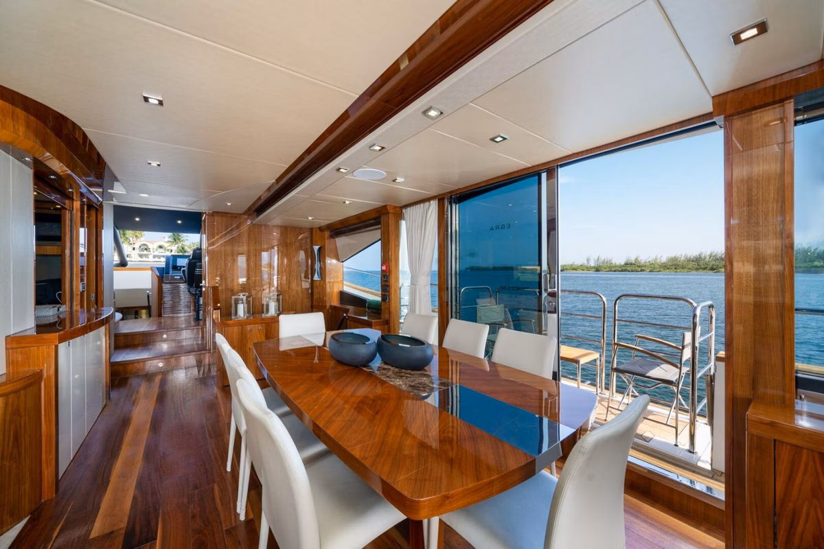 2015 Sunseeker 28M 8